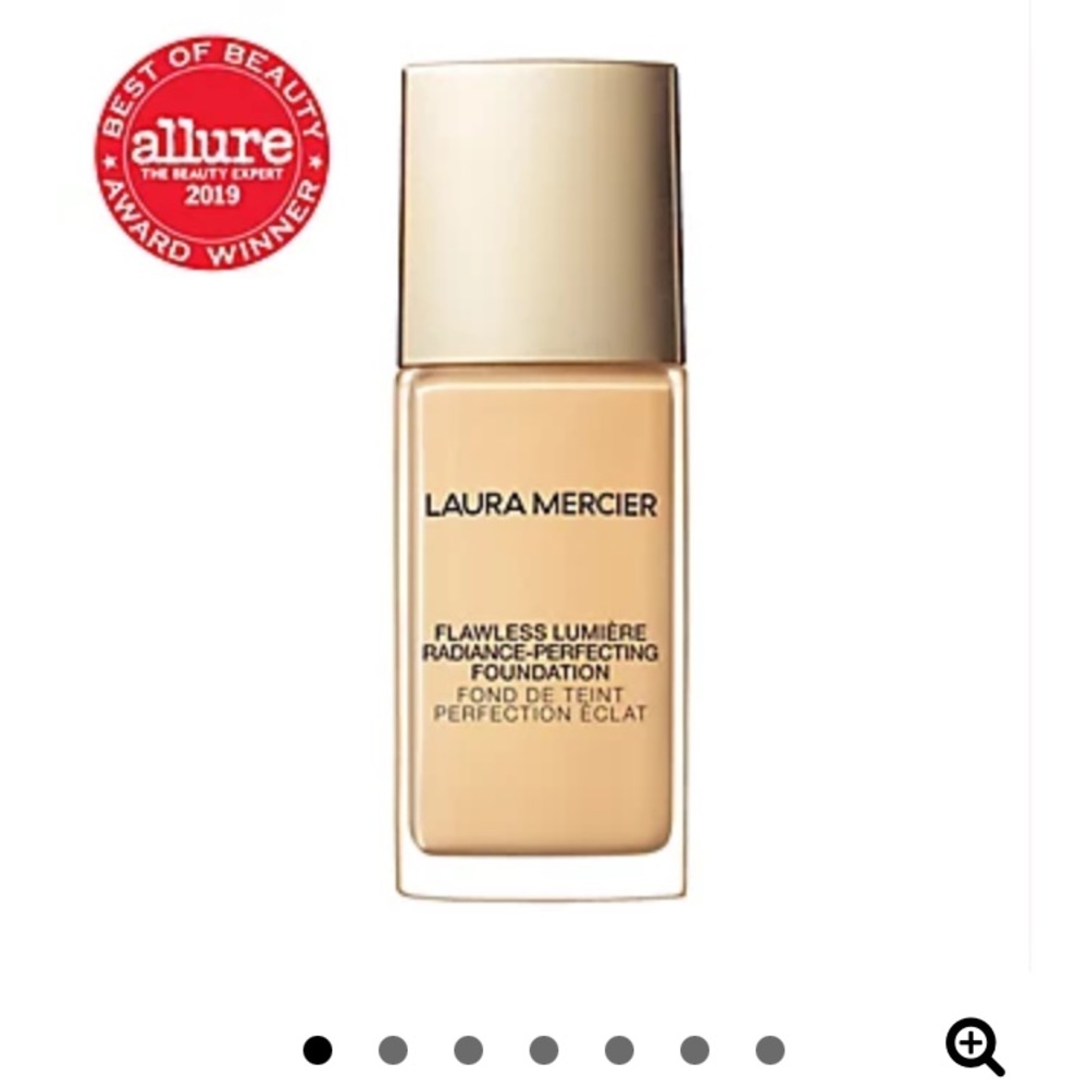 Laura Mercier Flawless Lumiere Foundation